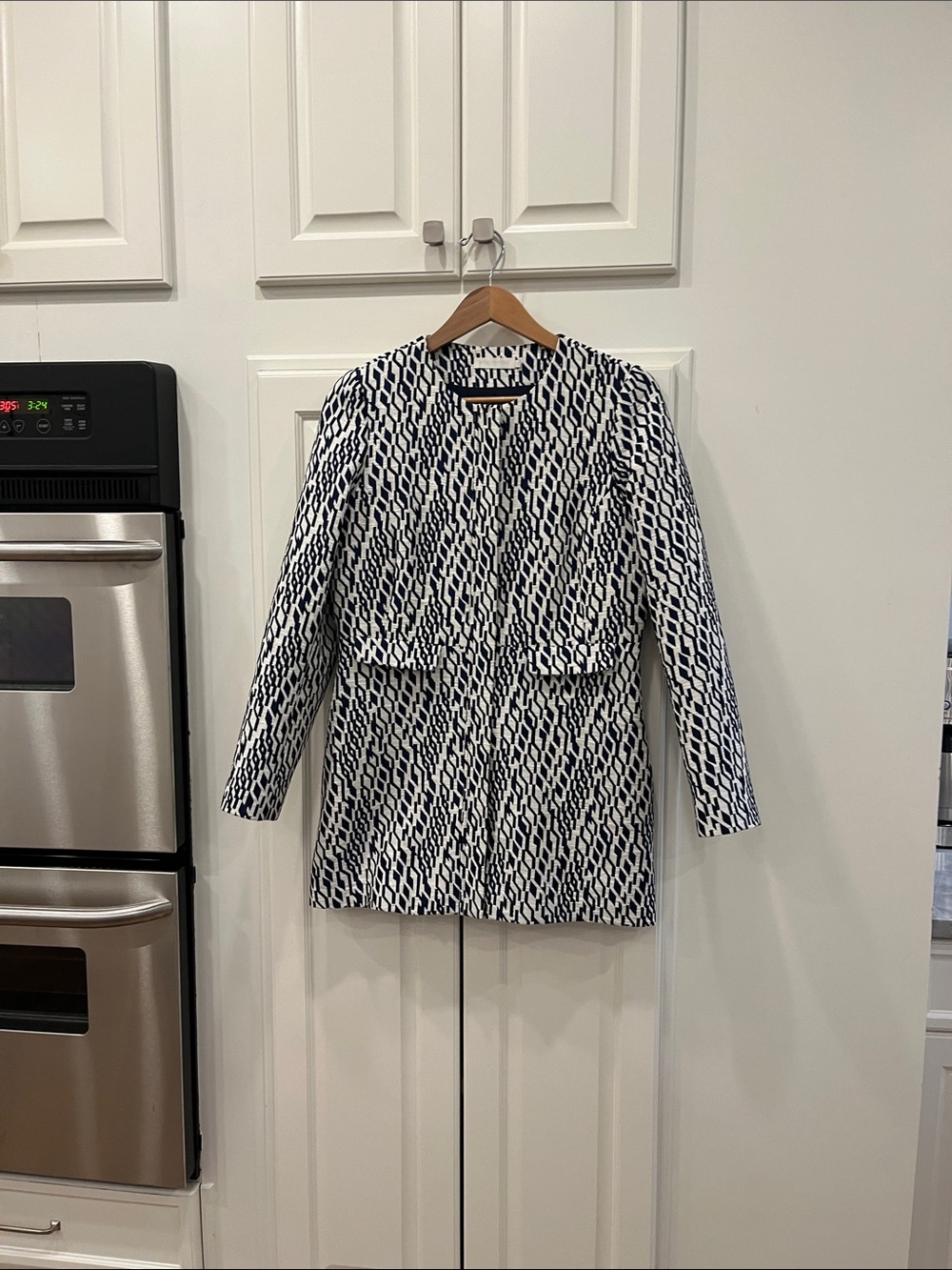Anne Fontaine size 6 Jacquard Navy Cream Jacket